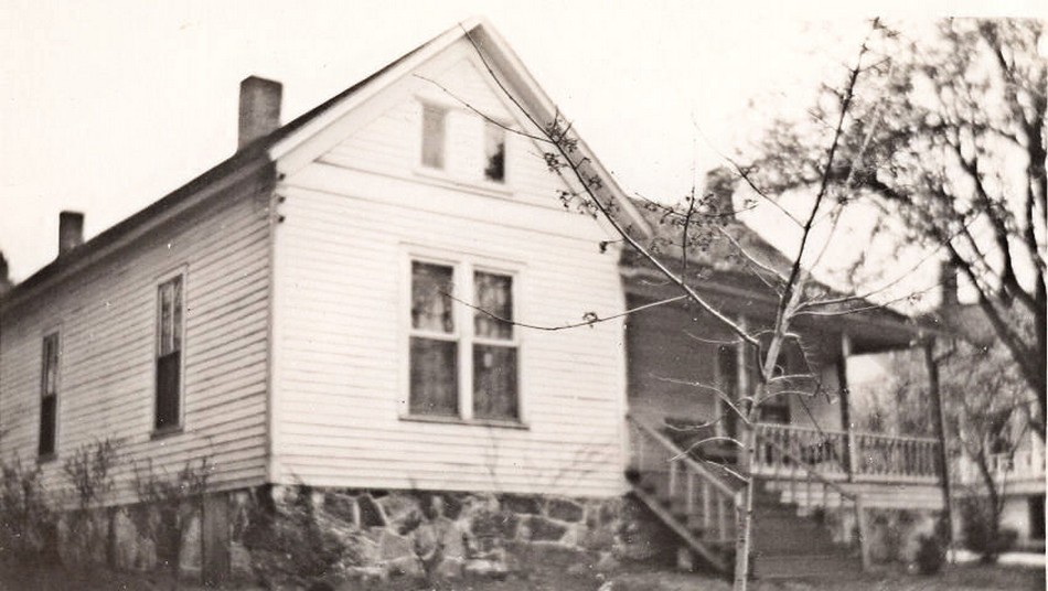 1323 Foster O. Trimble residence 1940-c1945